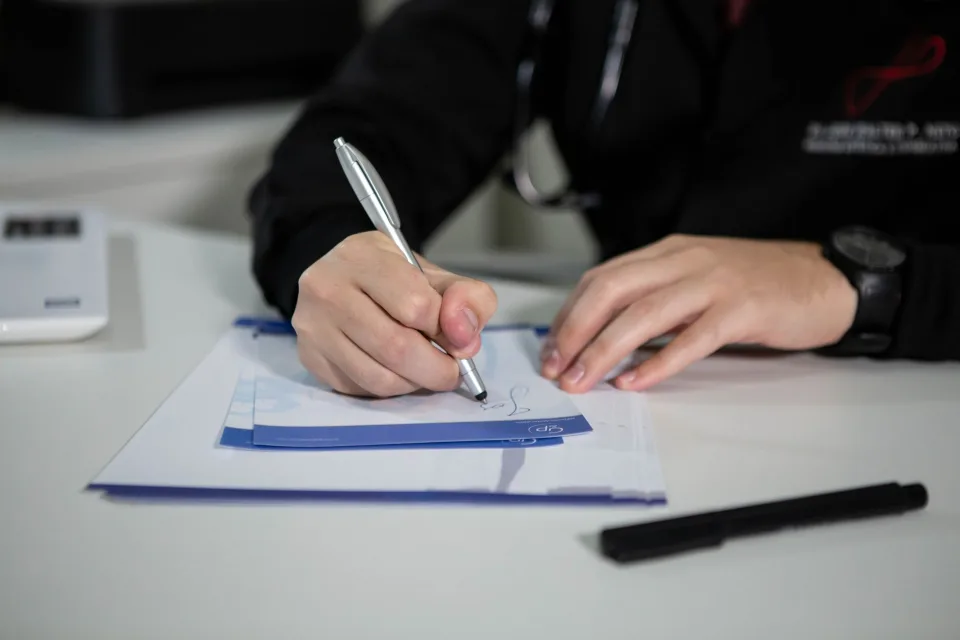 Bác sĩ tư vấn tận tình
